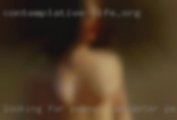 Looking for good pussy in Lancaster, PA clean fun.